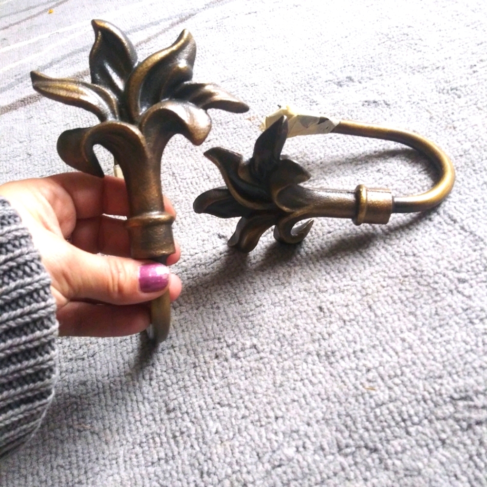 Vintage Curtain Accessories